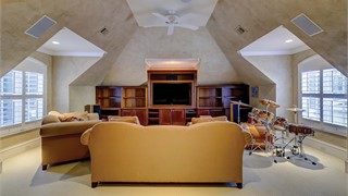 64 Lancaster Boulevard thumbnail image 4