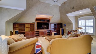 64 Lancaster Boulevard thumbnail image 5