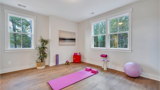 32 Clifton Drive thumbnail image 32