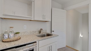 58 Clifton Drive thumbnail image 62