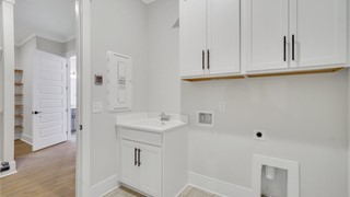56 Clifton Drive thumbnail image 37