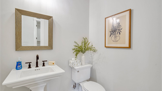 62 Clifton Drive thumbnail image 33