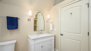 64 Clifton Drive thumbnail image 62