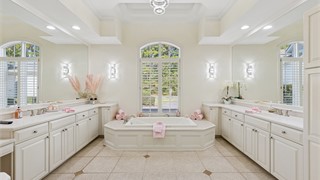 93 Clifton Drive thumbnail image 40