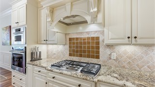 22 Clifton Drive thumbnail image 17