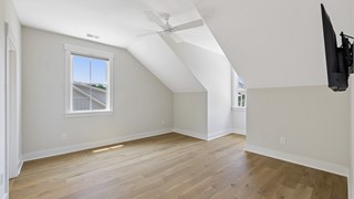 58 Clifton Drive thumbnail image 66
