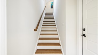 58 Clifton Drive thumbnail image 83