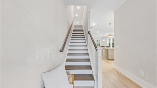 70 Clifton Drive thumbnail image 52